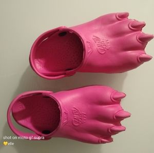 Children's Pink Clawz size 11/12